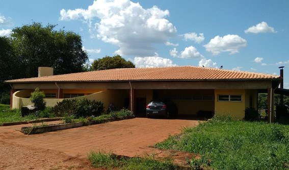 Fachada do Laboratório de Agricultura Orgânica